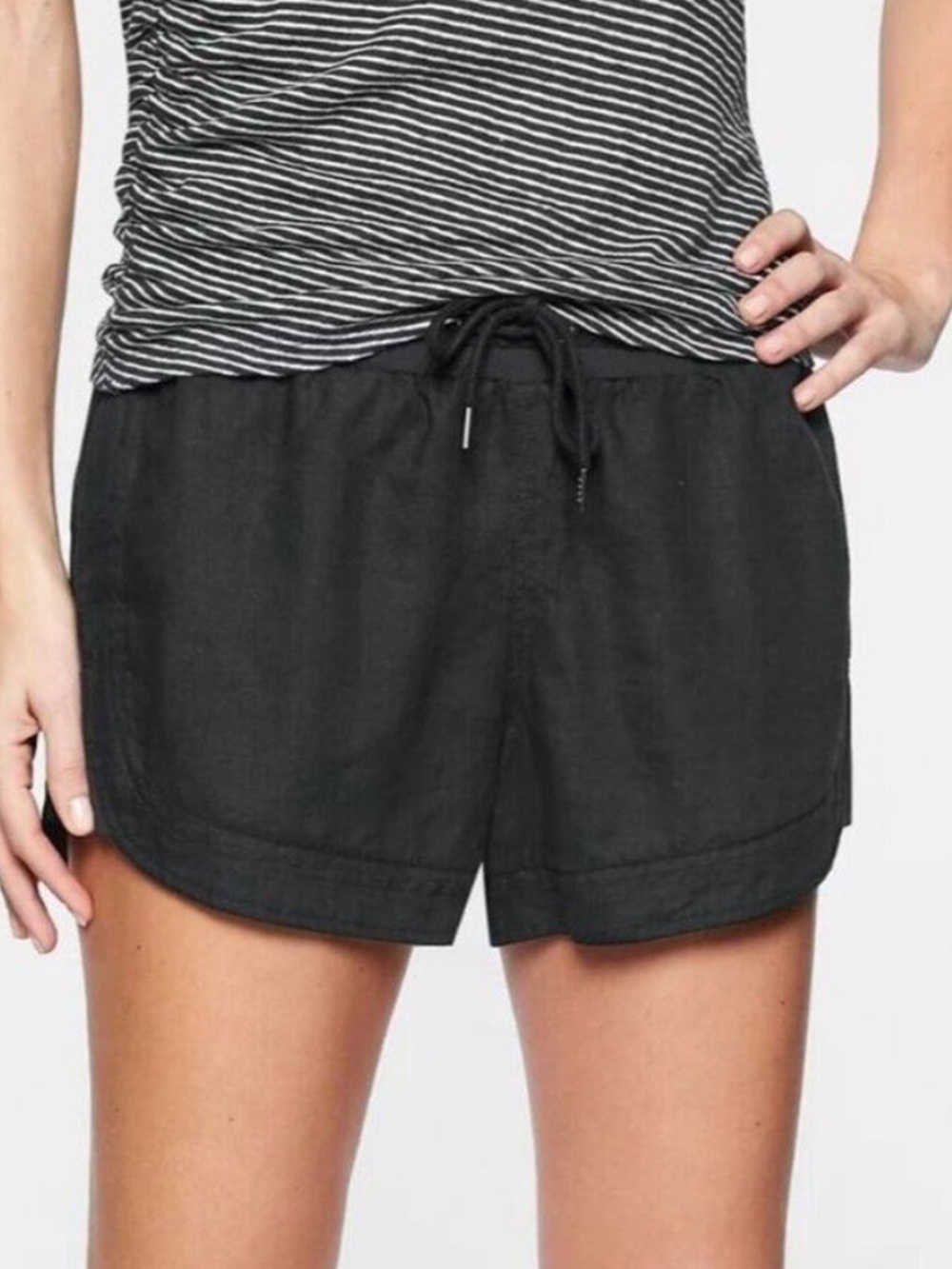 ·Athleta· Black Beachside Bali Linen Pull On Shorts